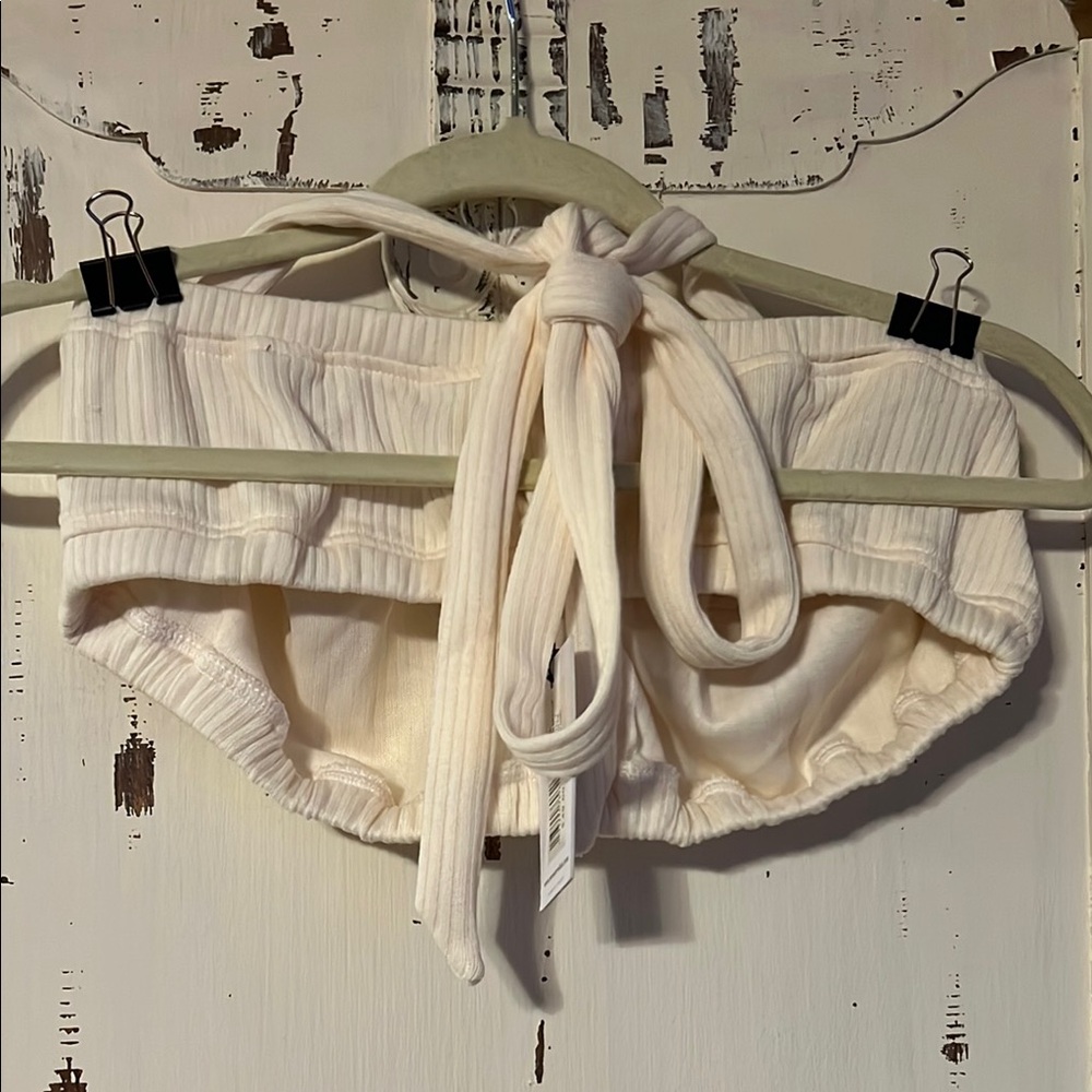 WeWoreWhat Cream Textured halter tie bra top - Picture 7 of 10